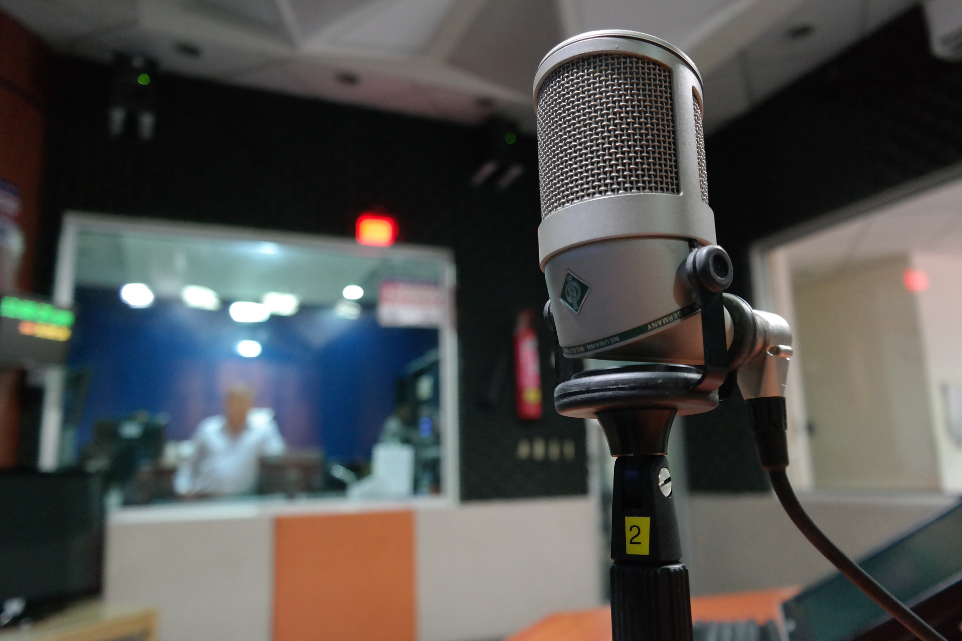 
            Matinales radio 2015 : qui sont les absents ?          